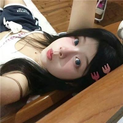梦女孩海报
