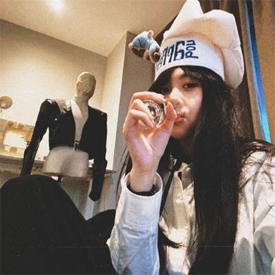 奇妙的命运呀海报