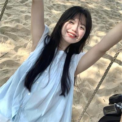 月月海报